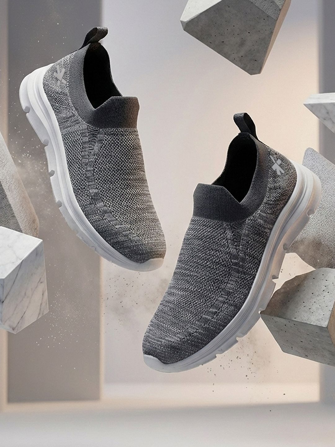 HRX by Hrithik Roshan Men Textile Running Shoes