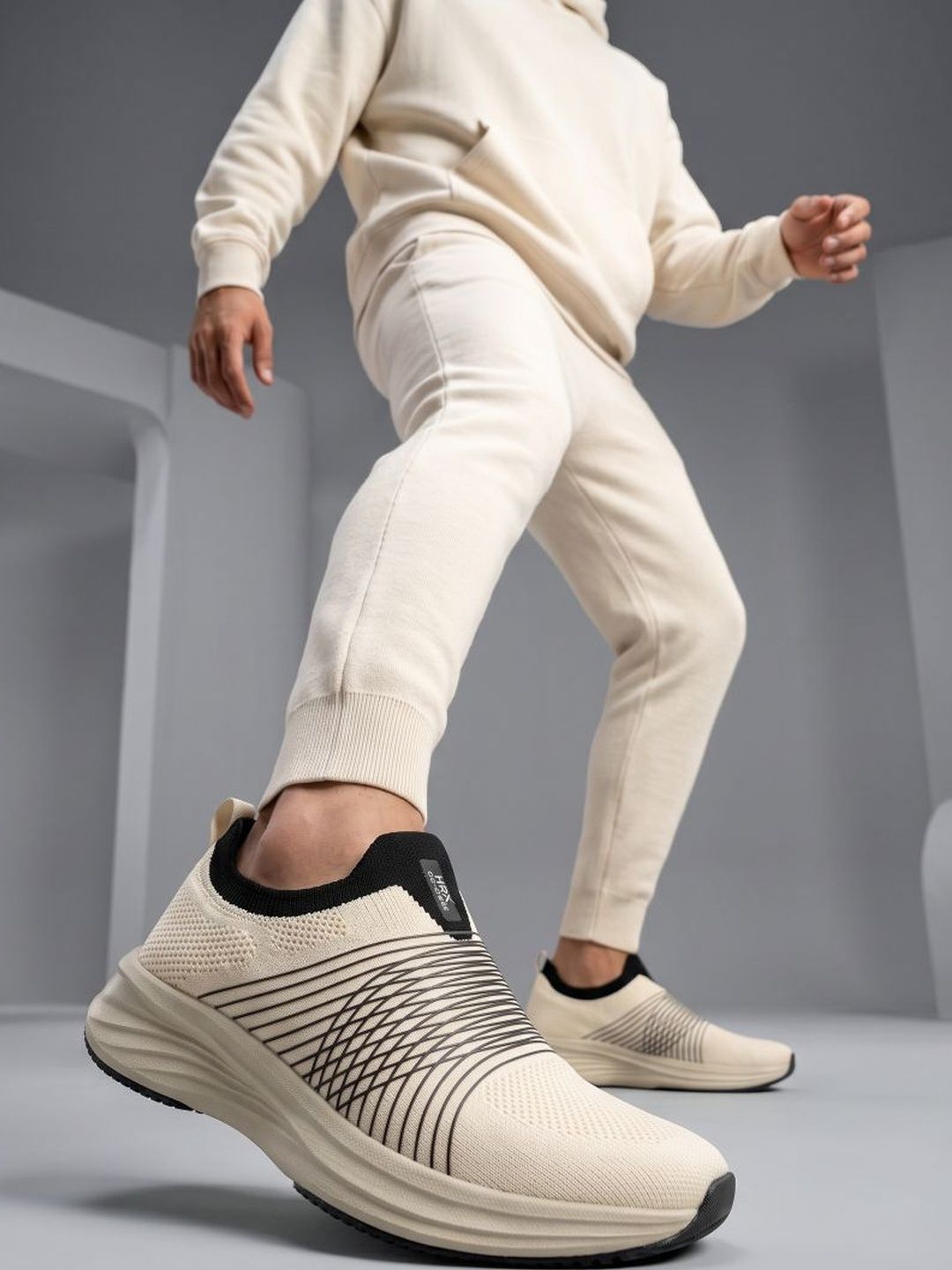 HRX by Hrithik Roshan Men Textile Running Shoes