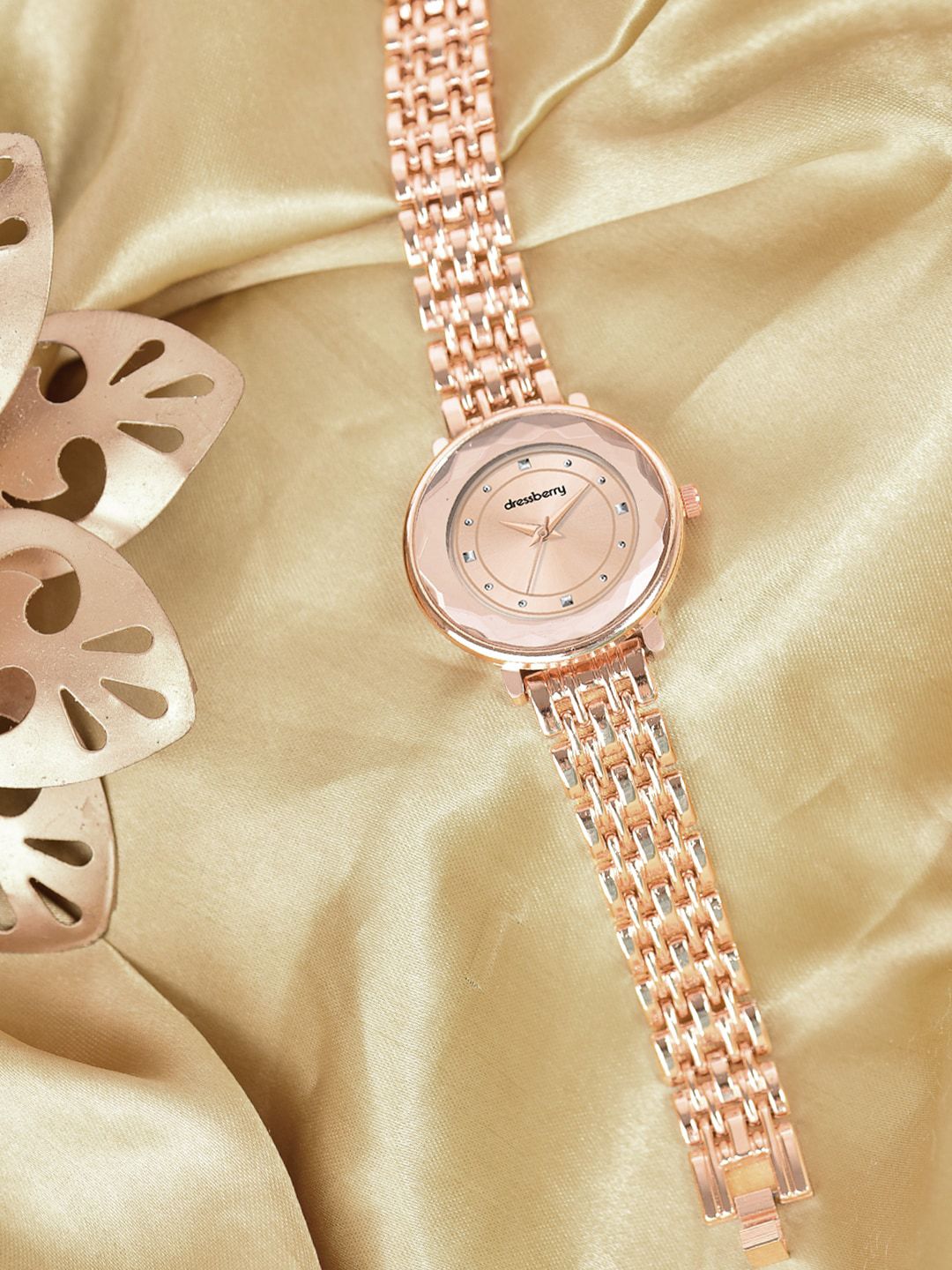 DressBerry Women Rose Gold Textured Dial Analogue Watch HOBDB-301-RG