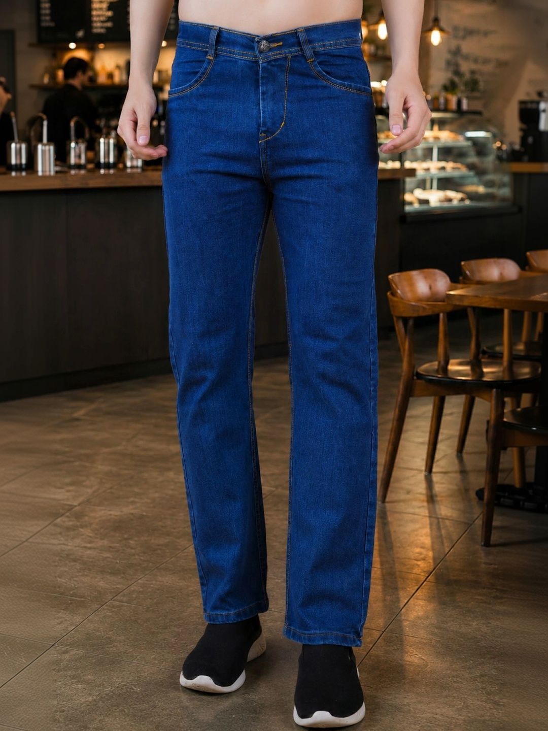 White leapard Men Classic Straight Fit Mid-Rise Stretchable Jeans
