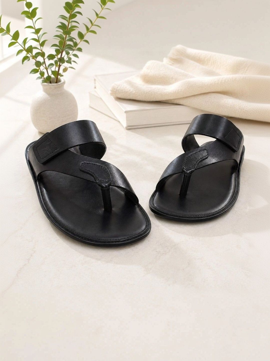 REAL BLISS FOOTWEAR Men Comfort Sandals