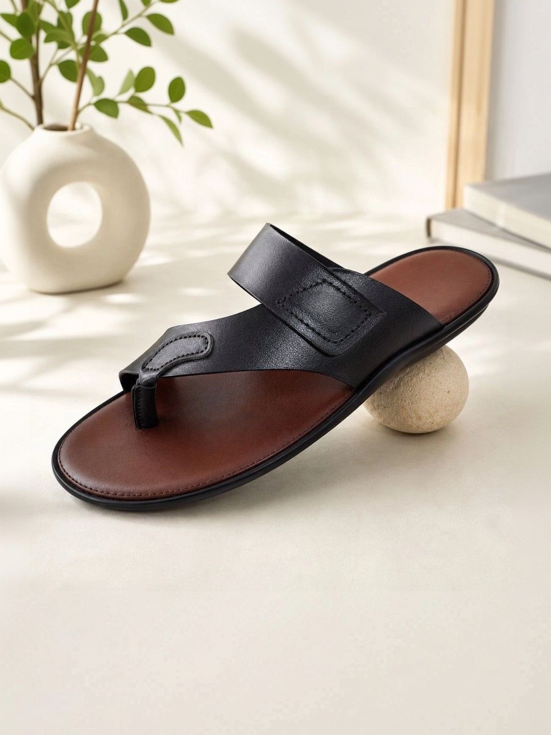REAL BLISS FOOTWEAR Men Comfort Sandals