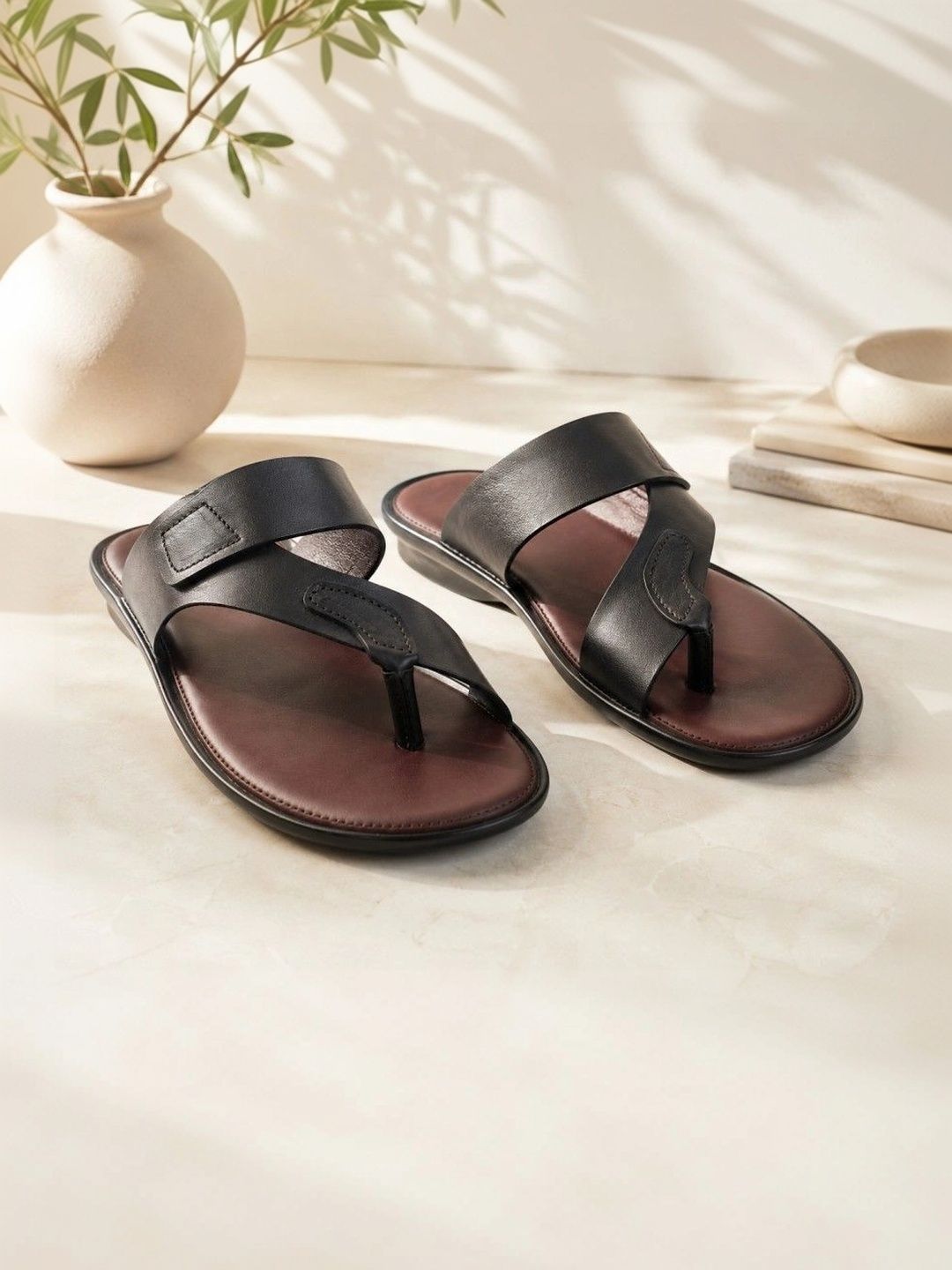 REAL BLISS FOOTWEAR Men Comfort Sandals