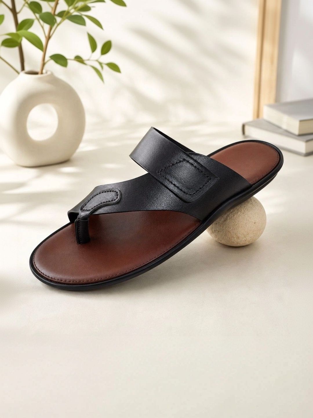 REAL BLISS FOOTWEAR Men Comfort Sandals