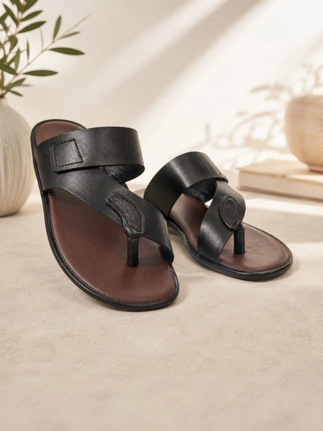 REAL BLISS FOOTWEAR Men Comfort Sandals