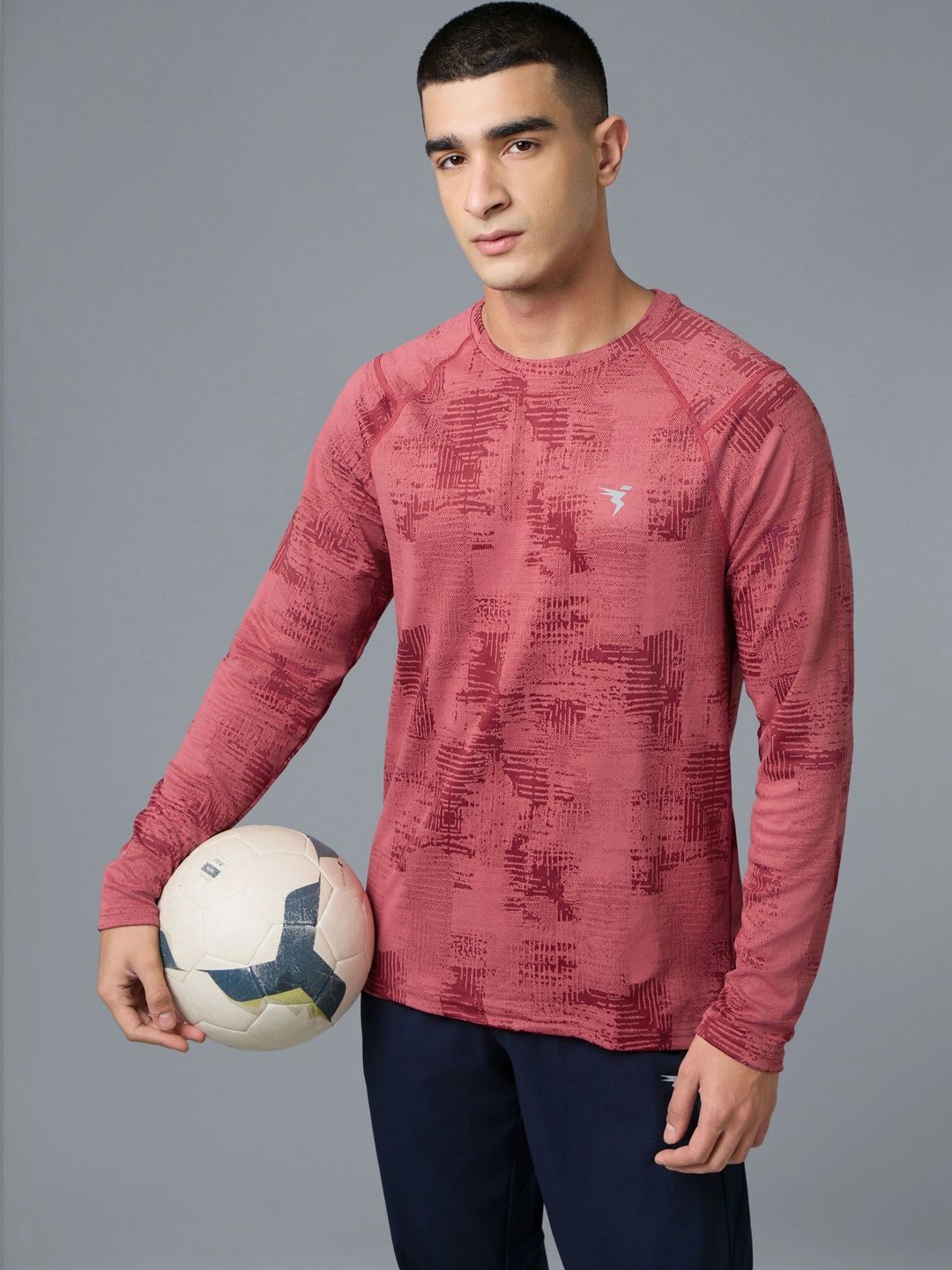 Technosport Men Printed Slim Fit T-shirt
