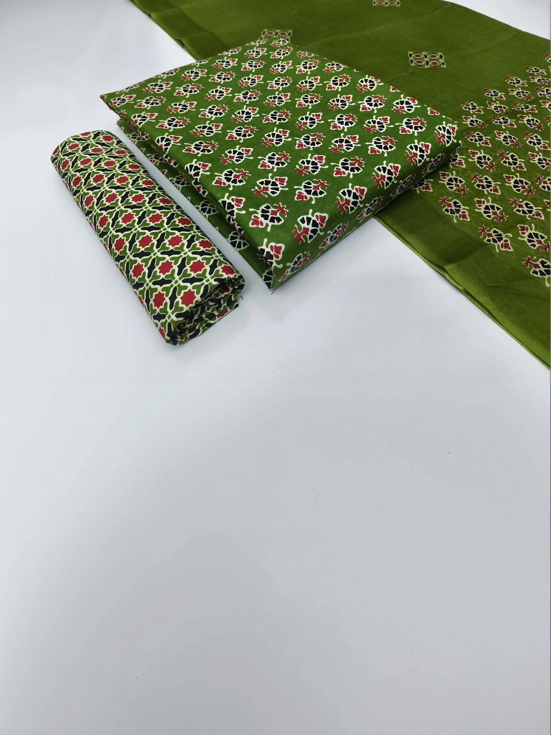 GLORY Printed Pure Cotton Unstitched Dress Material