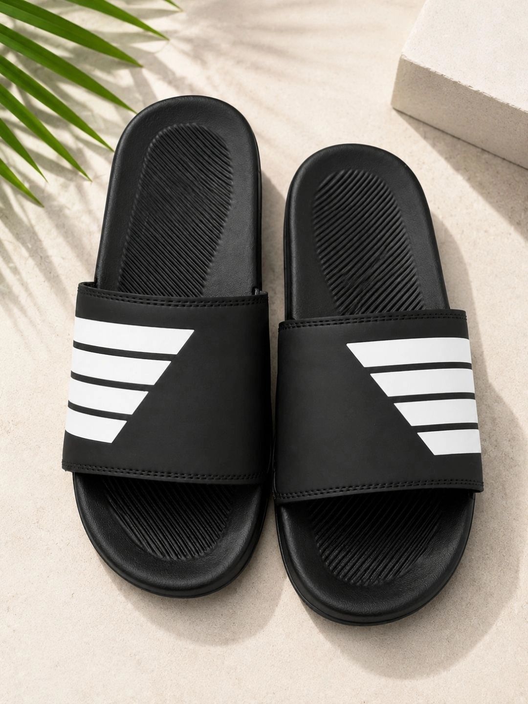 Apratim Men Printed Sliders Flip Flops