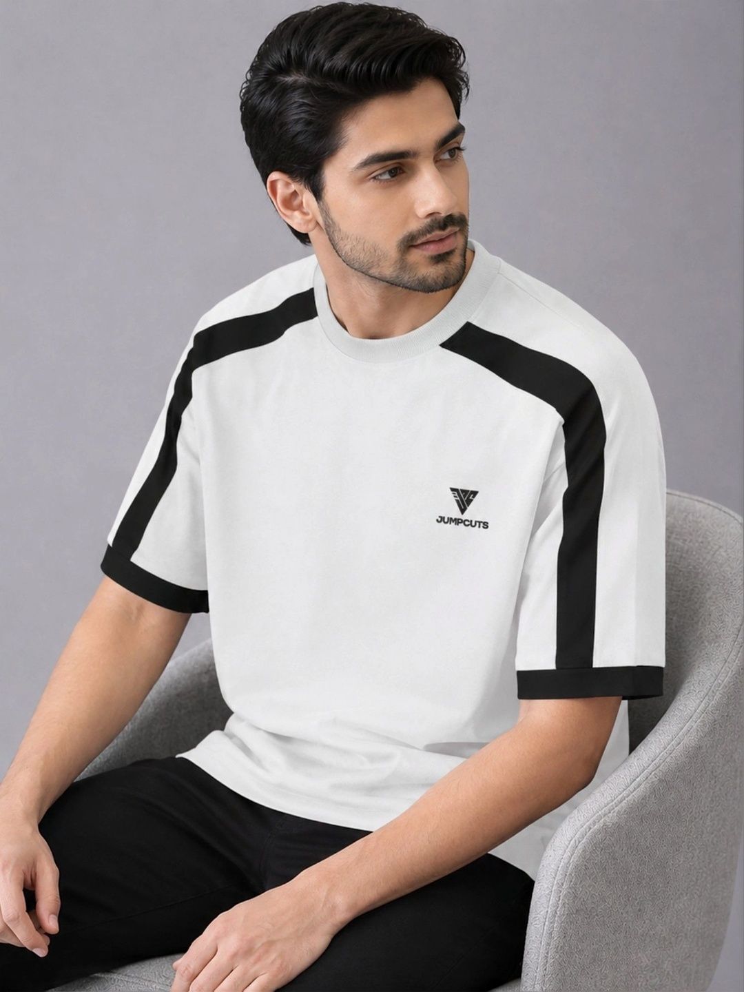 JUMPCUTS Men Colourblocked T-shirt