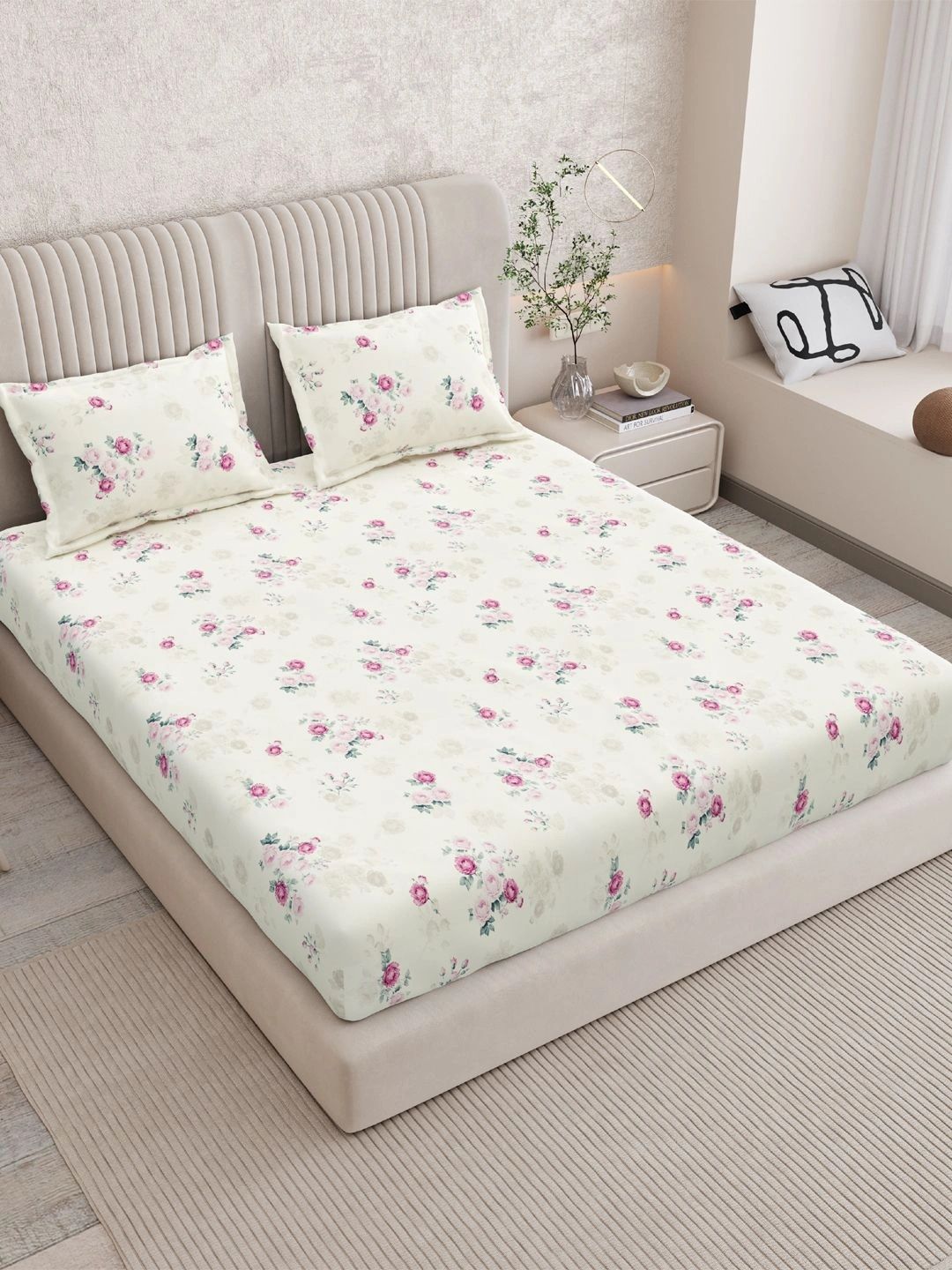 Sangria Sangria Cream-Coloured Floral 210 TC King Bedsheet with 2 Pillow Covers