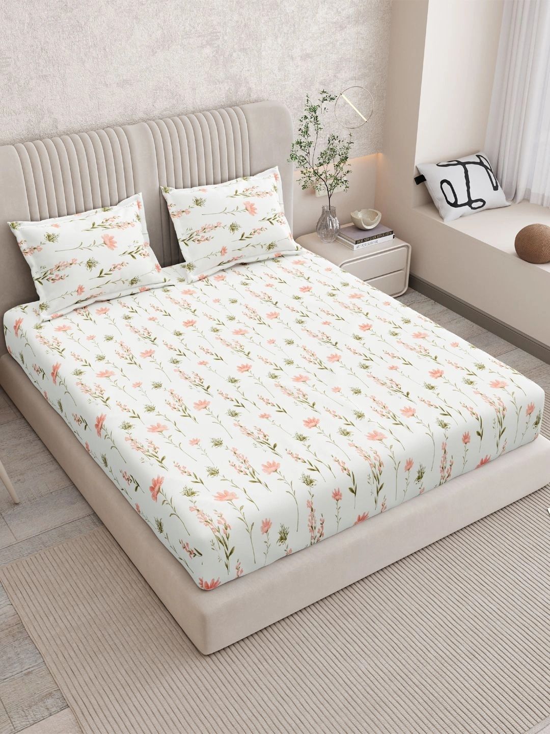 Sangria Sangria White Floral 210 TC King Bedsheet with 2 Pillow Covers
