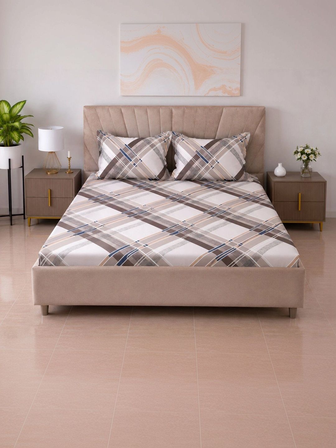 BOMBAY DYEING BOMBAY DYEING Beige & Brown Floral 144 TC Queen Bedsheet with 2 Pillow Covers