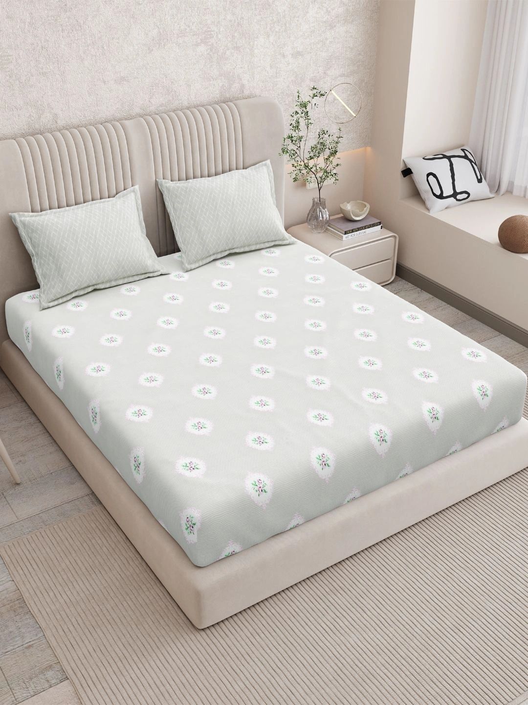 Sangria Sangria Grey Floral Pure Cotton Soft Feel 210 TC Super King Fine Bedsheets