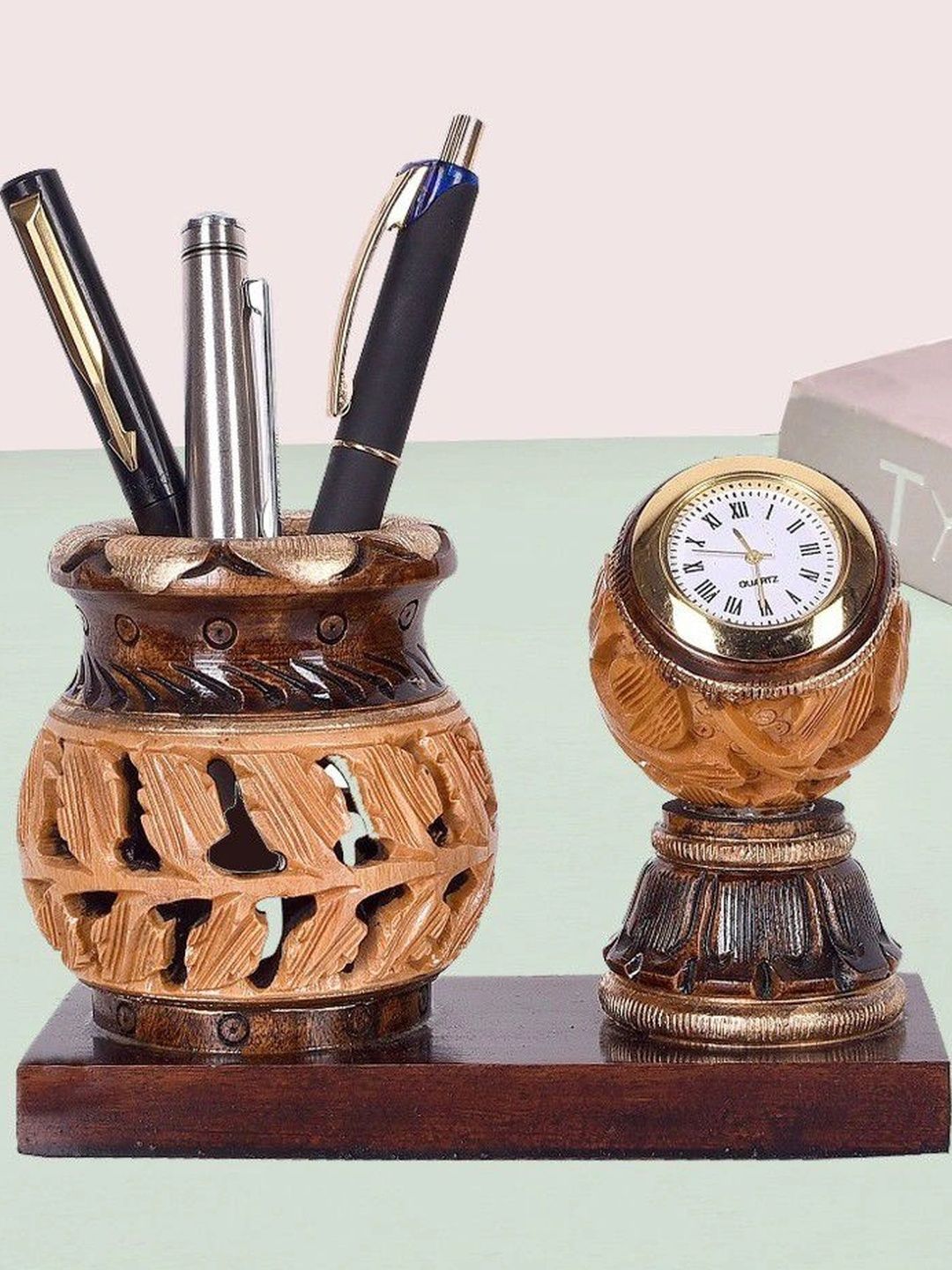CRAFTAM Brown Figurine Showpiece