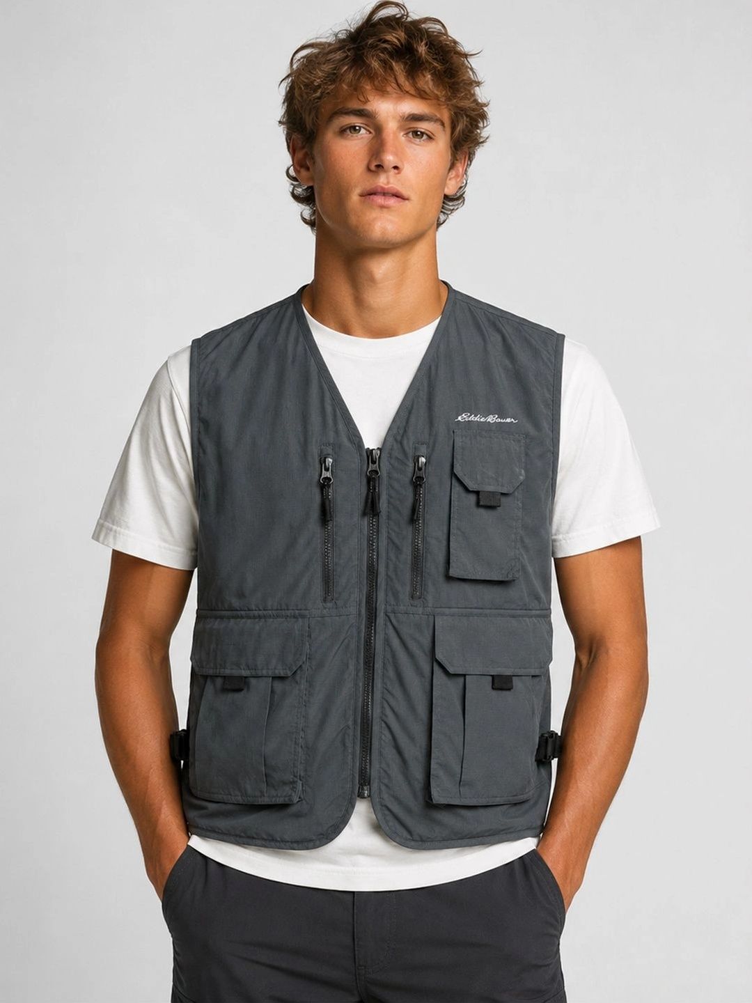 EDDIE BAUER Pathfinder 8-pocket Travel Vest