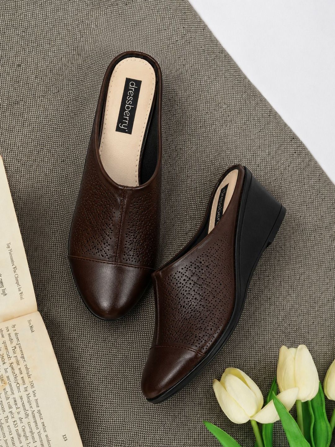 DressBerry DressBerry Textured Wedge Mules