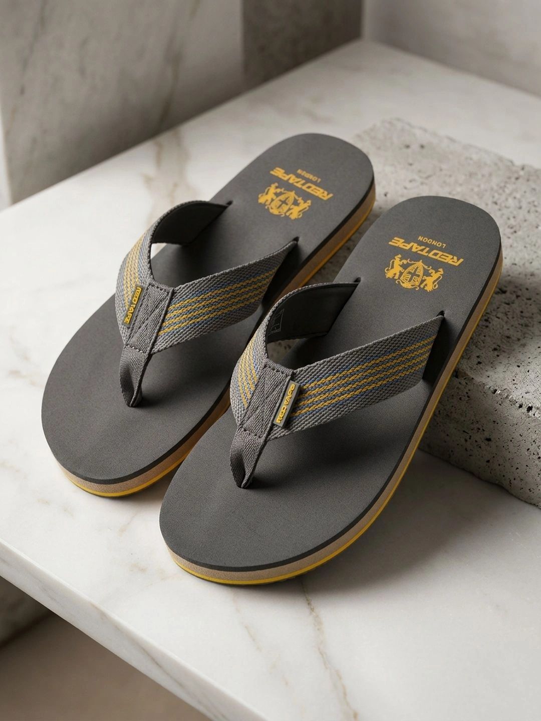 Red Tape Men Thong Flip-Flops