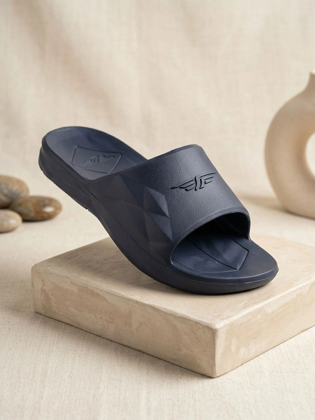 Red Tape Men Slip-On Sliders