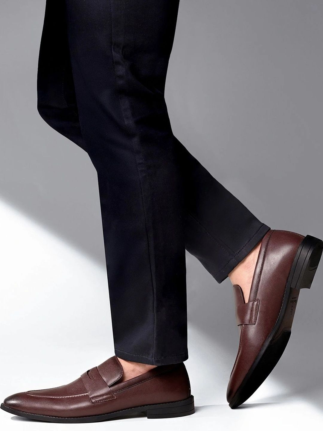 LOUIS STITCH Men Brown Textured Handcrafted Leather Formal Slip Ons
