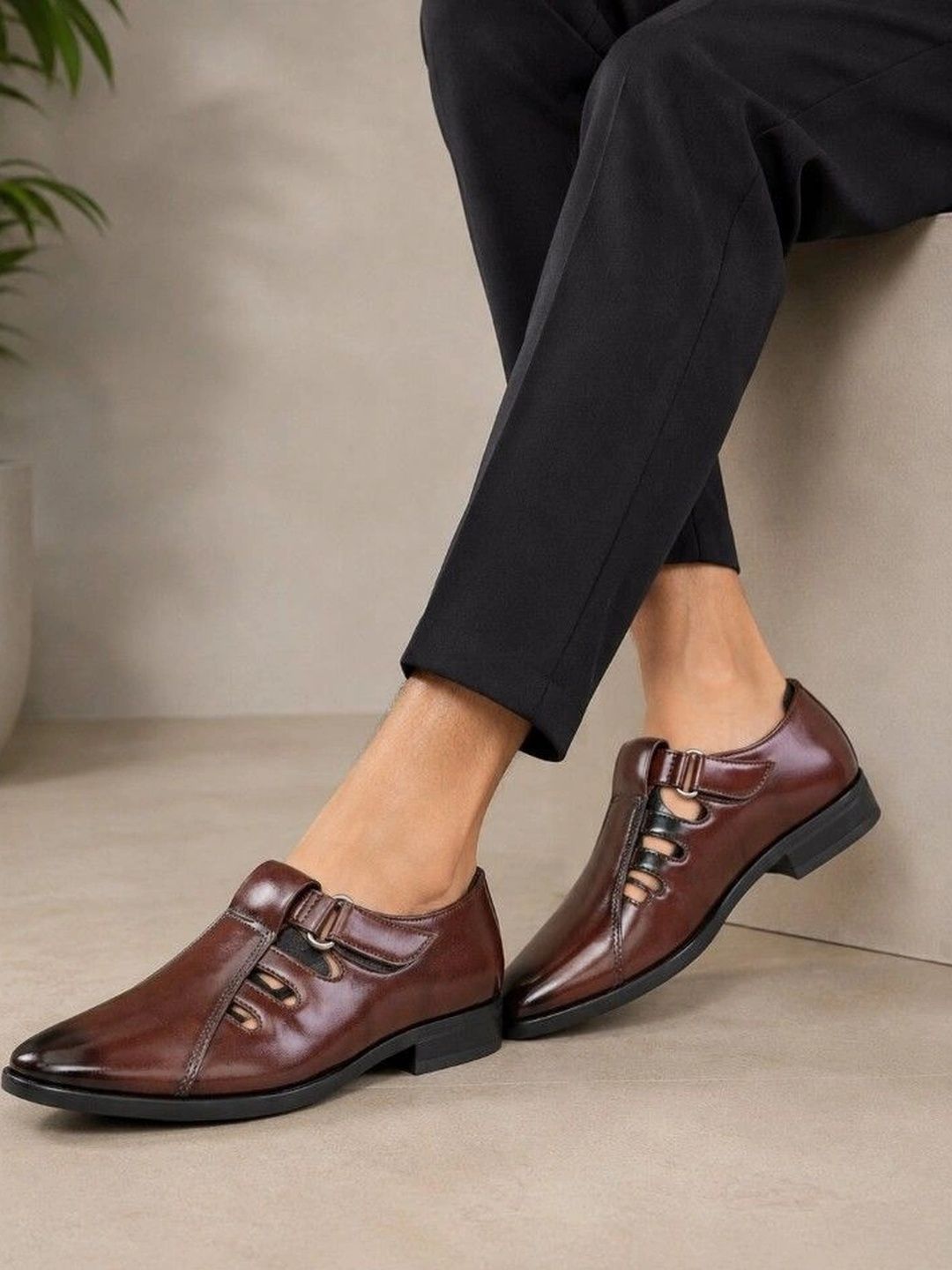 House of Pataudi Men Shoe-Style Sandals
