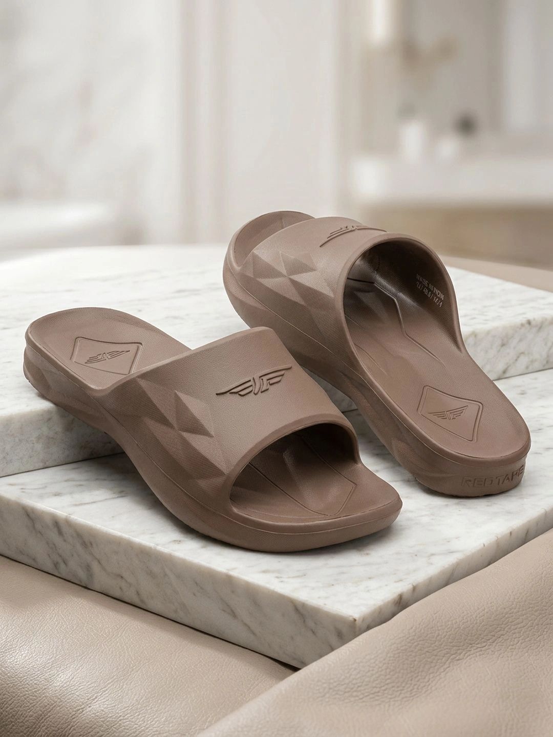 Red Tape Men Slip-On Sliders