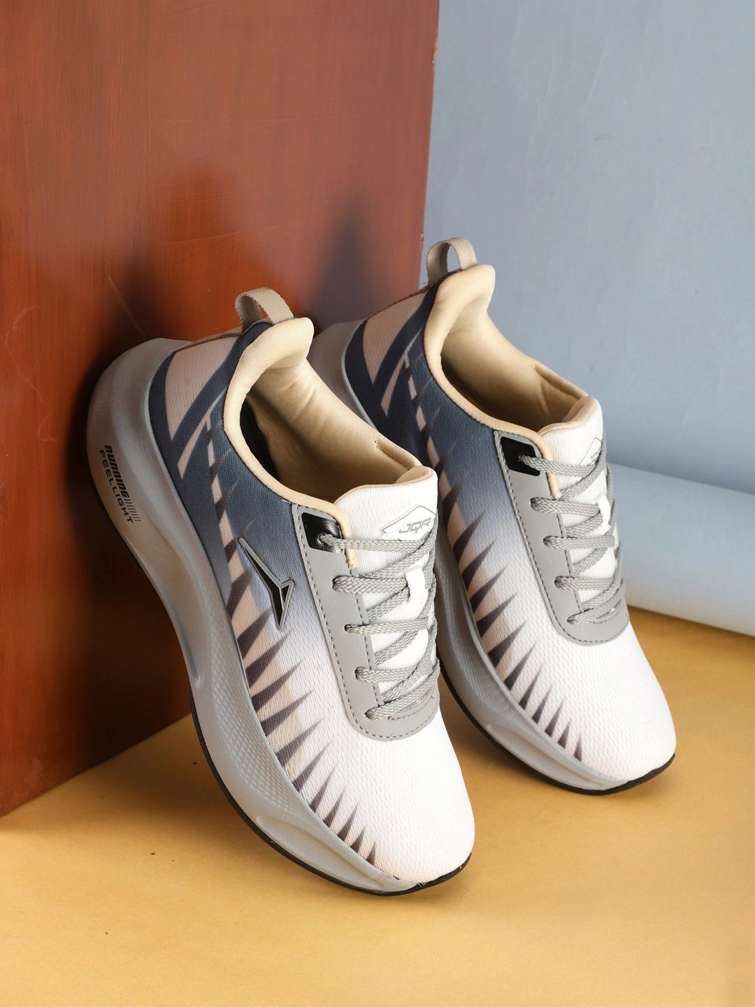 JQR Men Mesh Running Shoes