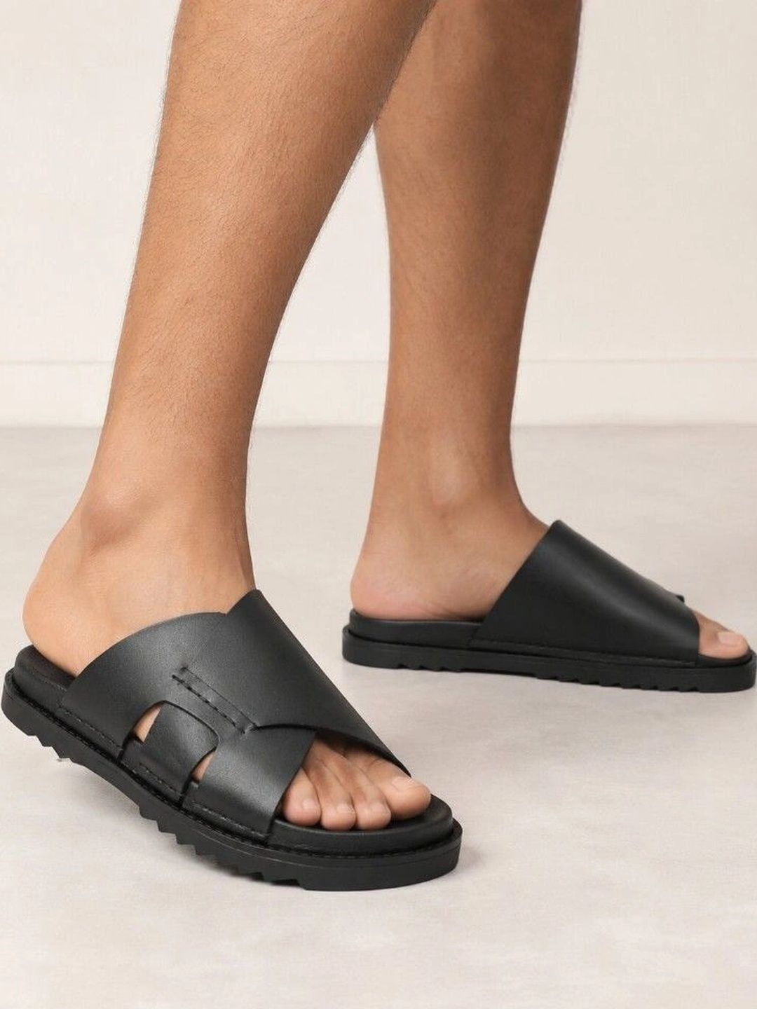 San Frissco Men Black Leather Casual Slip On Round Toe Comfortable Sandals