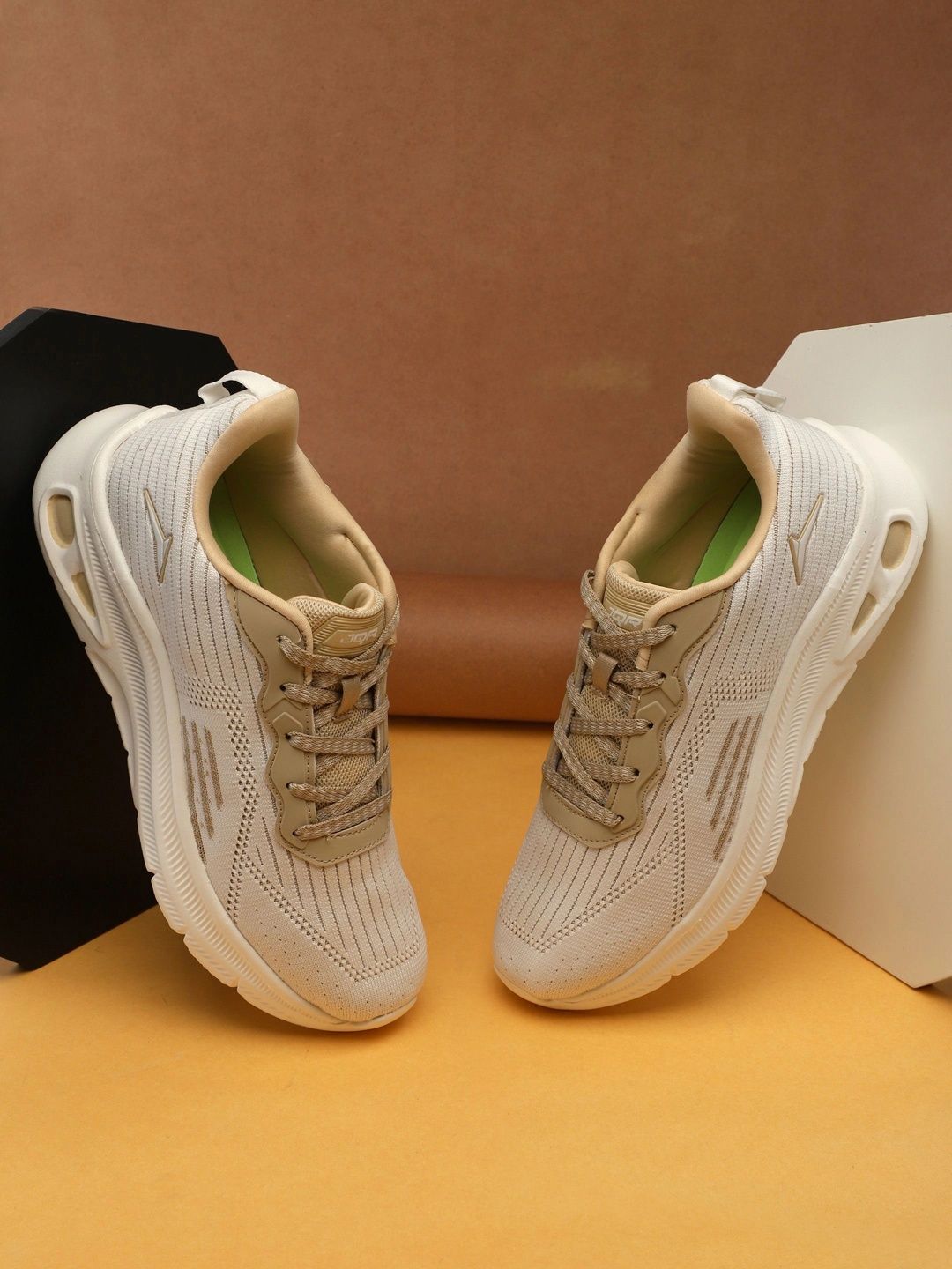 JQR Men Mesh Running Shoes