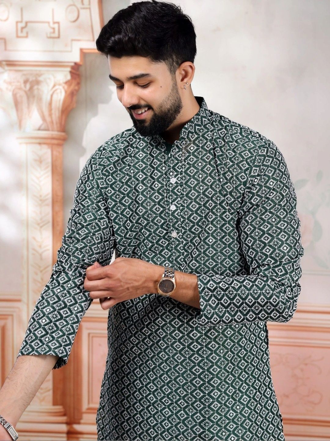 Koshin Men Sequinned Jacquard Kurta