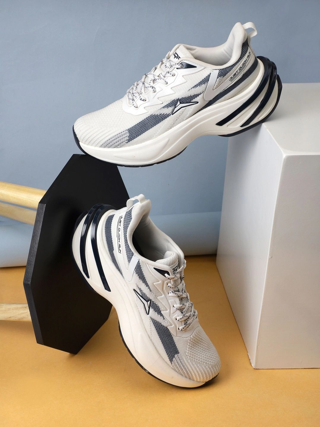 JQR Men Mesh Running Shoes