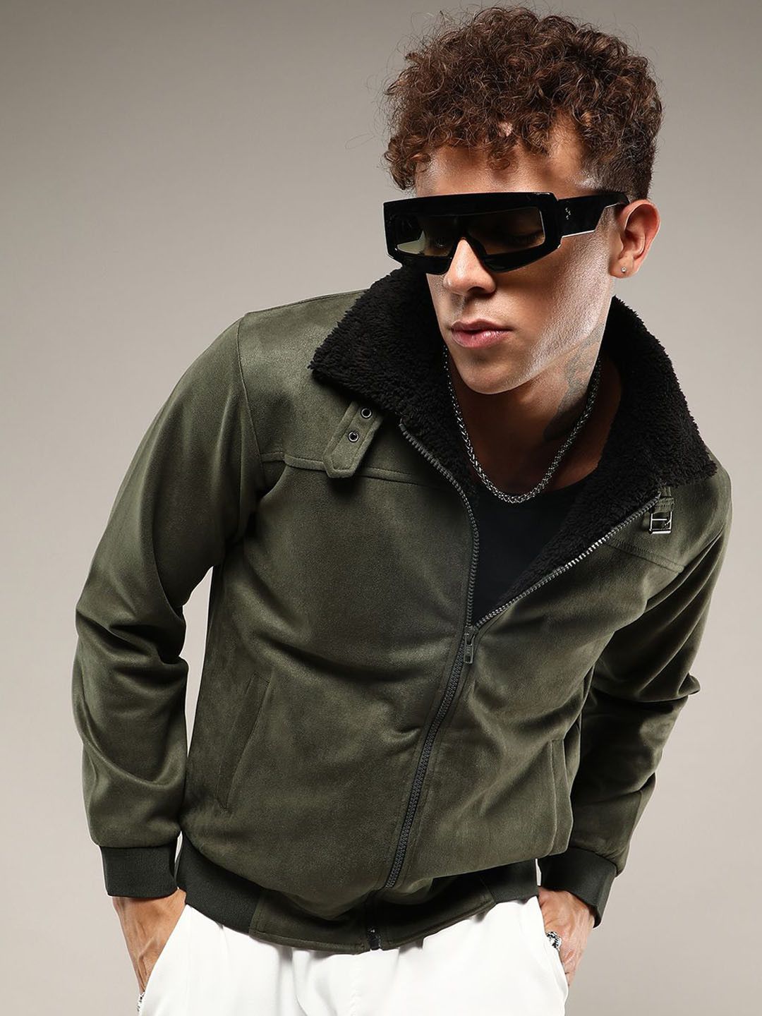 CAHOOT Men Spread Collar Solid Casual Bomber Jacket