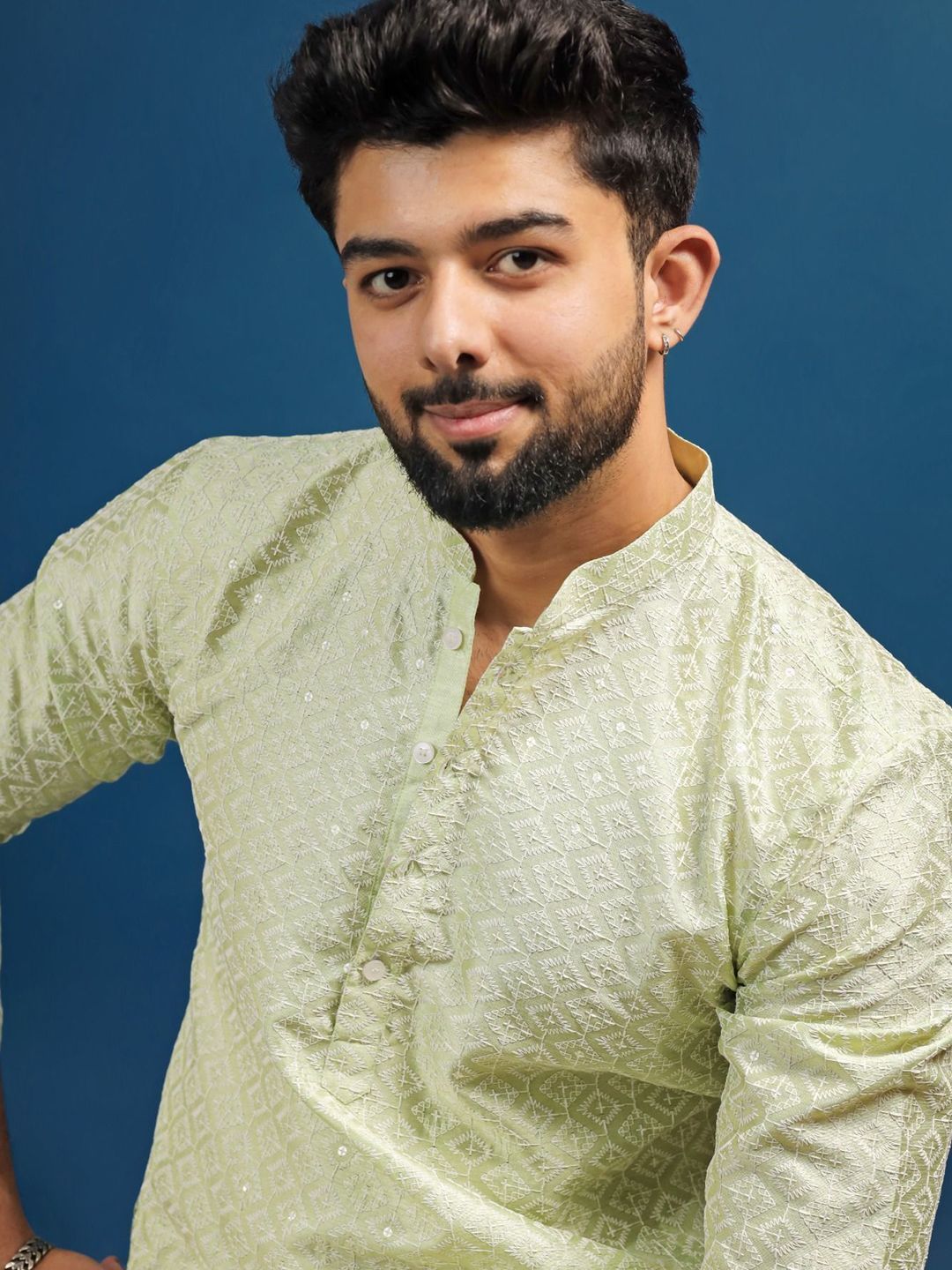 Koshin Men Sequinned Jacquard Kurta
