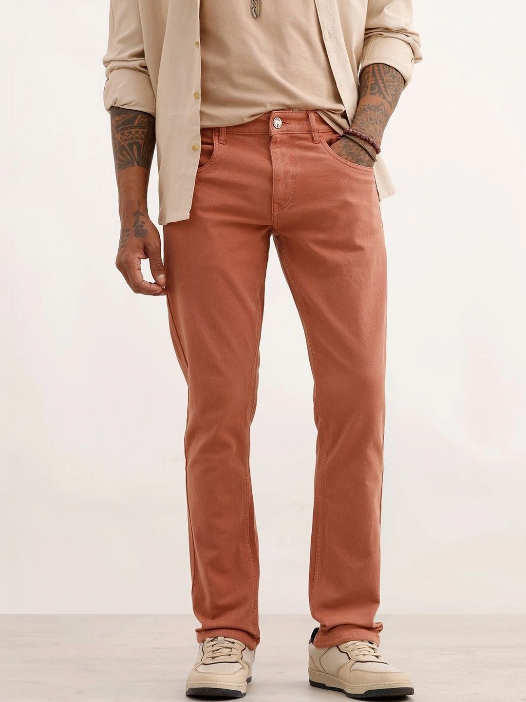 WROGN Men Straight Fit High-Rise Stretchable Jeans
