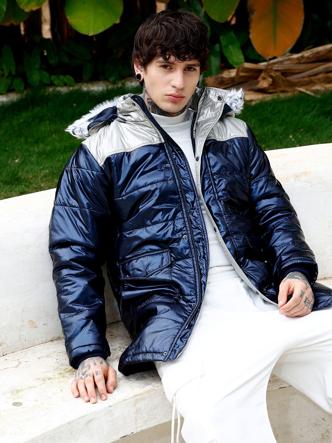 CAHOOT Men Stand Collar Colourblocked Self Design Lightweight Puffer Jacket