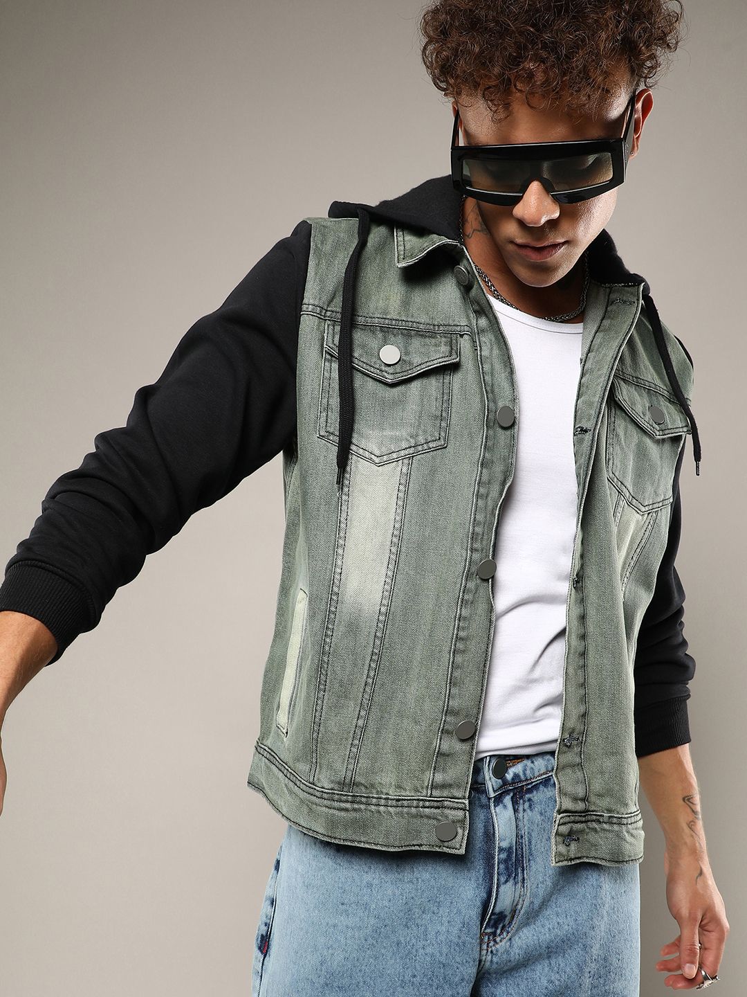 CAHOOT Men Hooded Solid Cotton Casual Denim Jacket