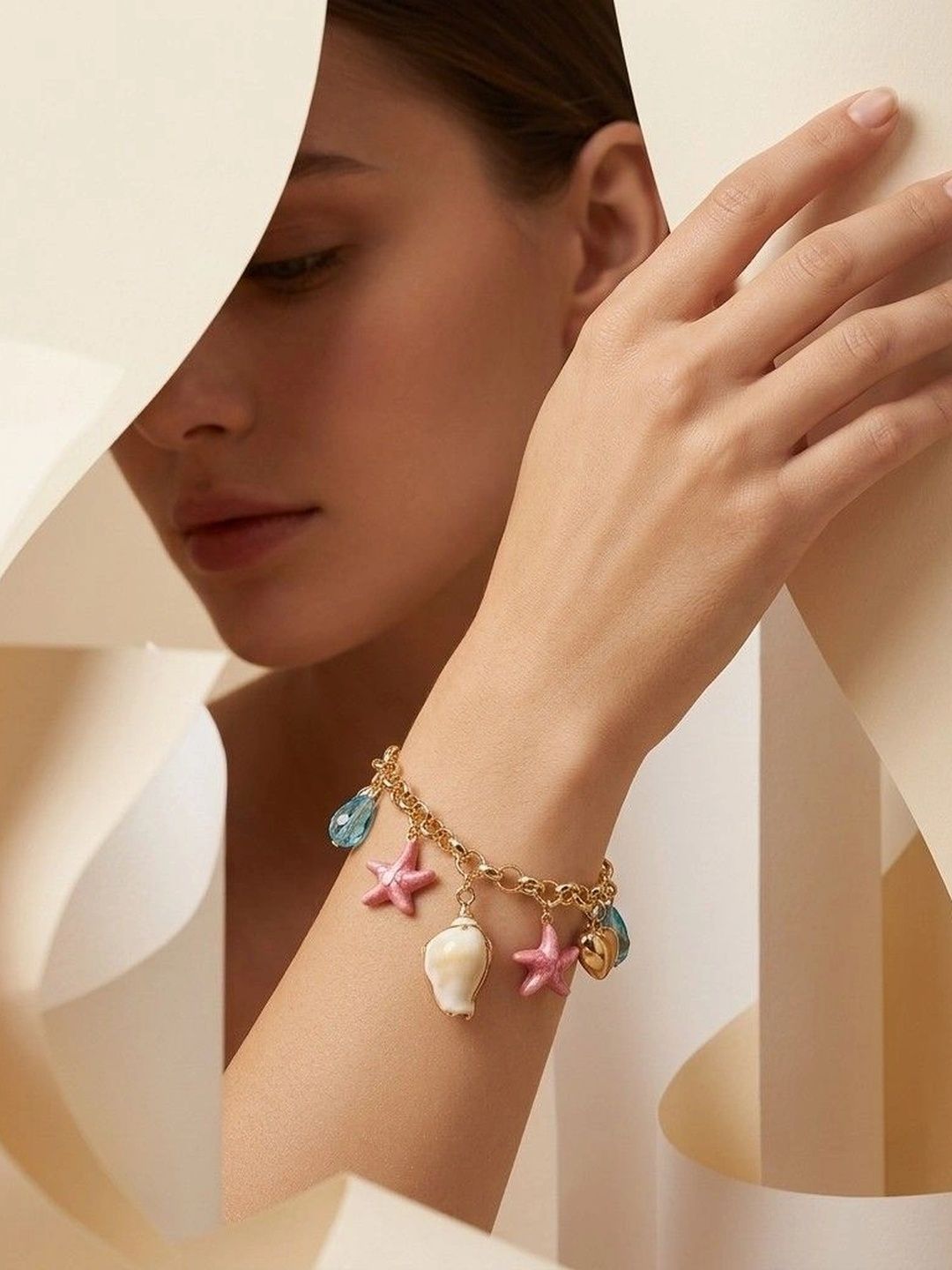 SUSHEE Women Gold-Plated Charm Bracelet