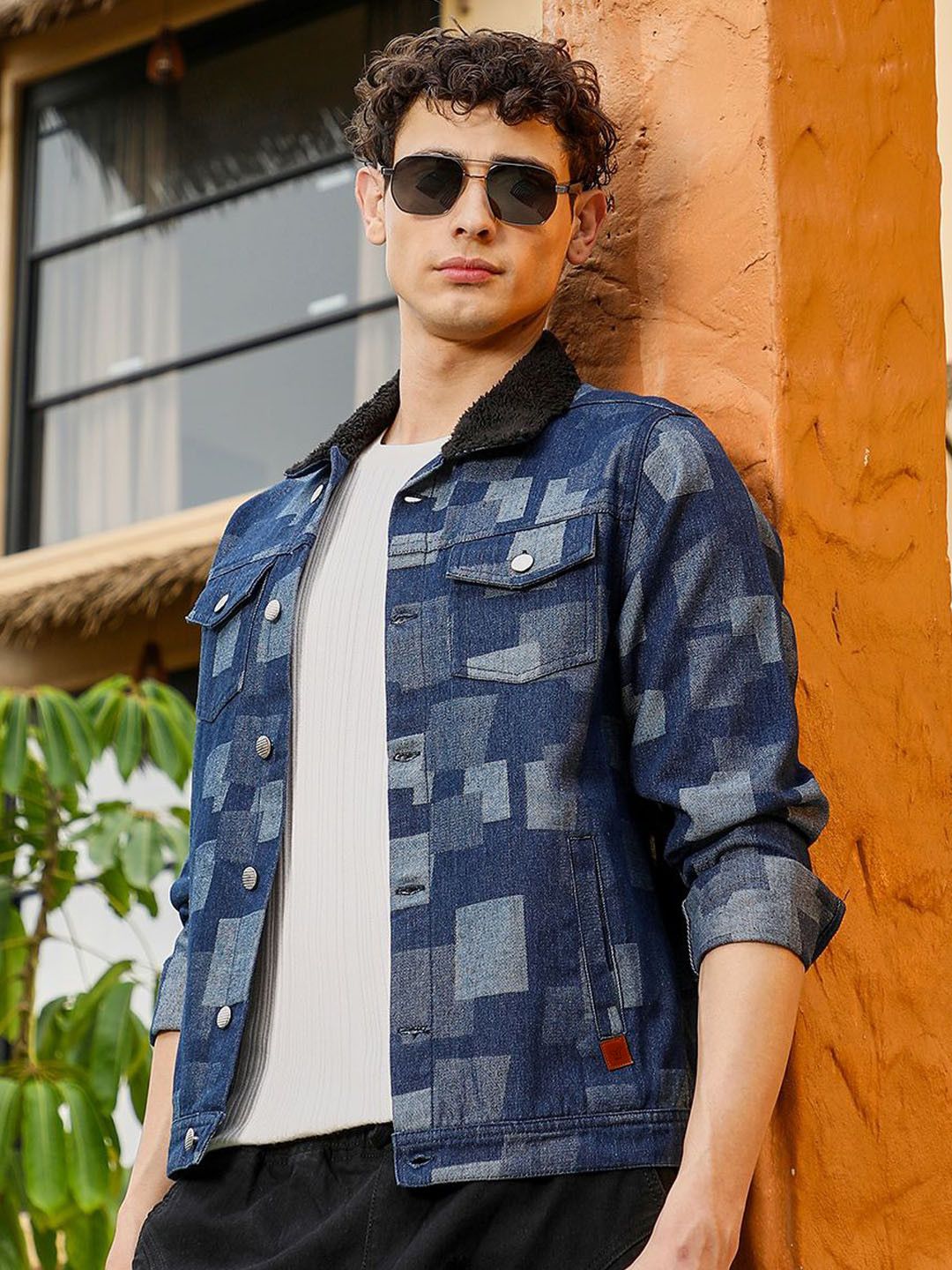 CAHOOT Men Spread Collar Geometric Printed Lightweight Cotton Denim Jacket