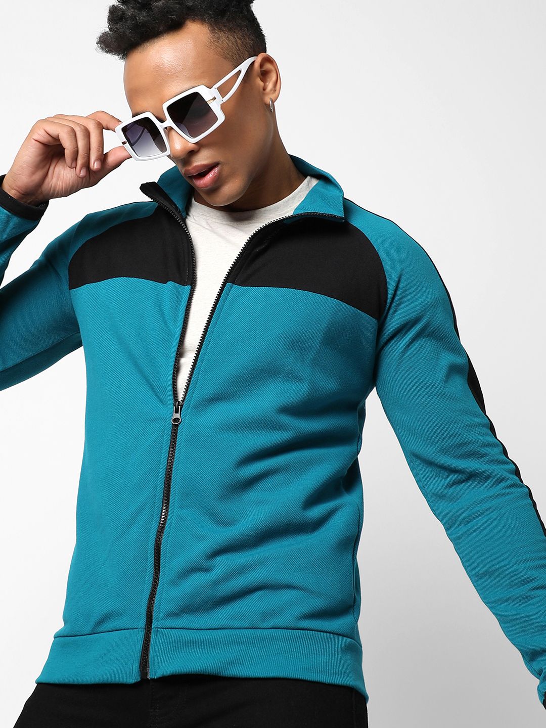 CAHOOT Men Blue Colourblocked Windcheater Outdoor Sporty Jacket