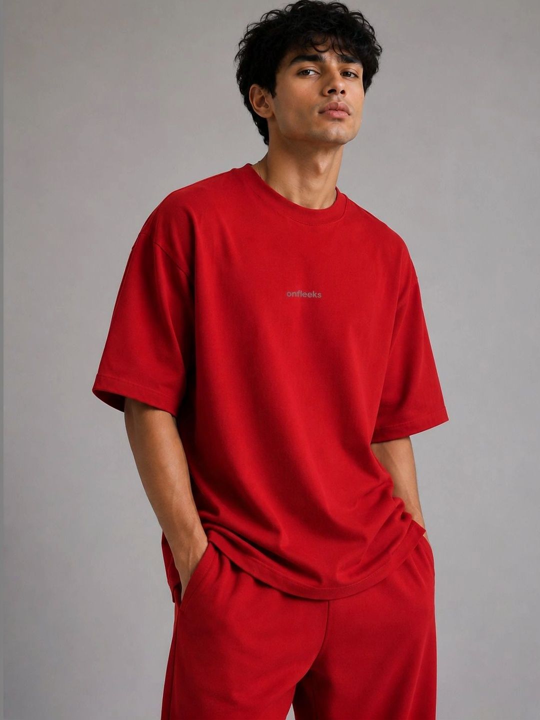 Onfleeks Men Brand Logo T-shirt