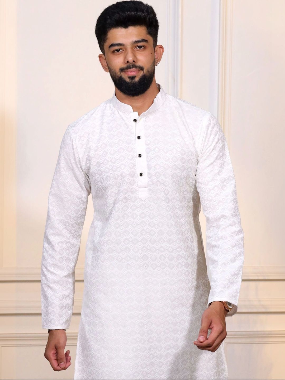 Koshin Floral Embroidered Thread Work Straight Kurta
