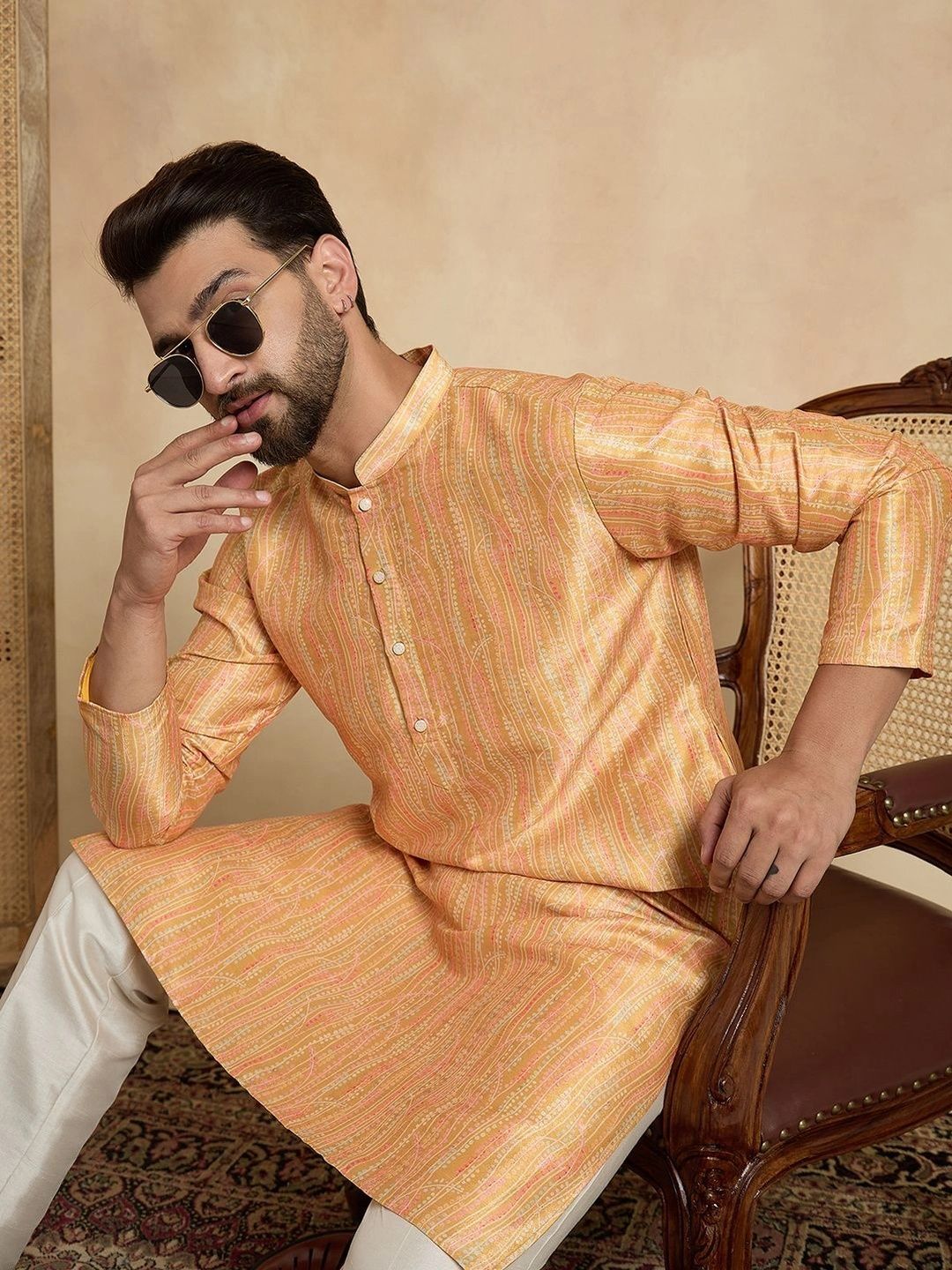House of Pataudi Floral Printed Mandarin Collar Knee Length Straight Kurta