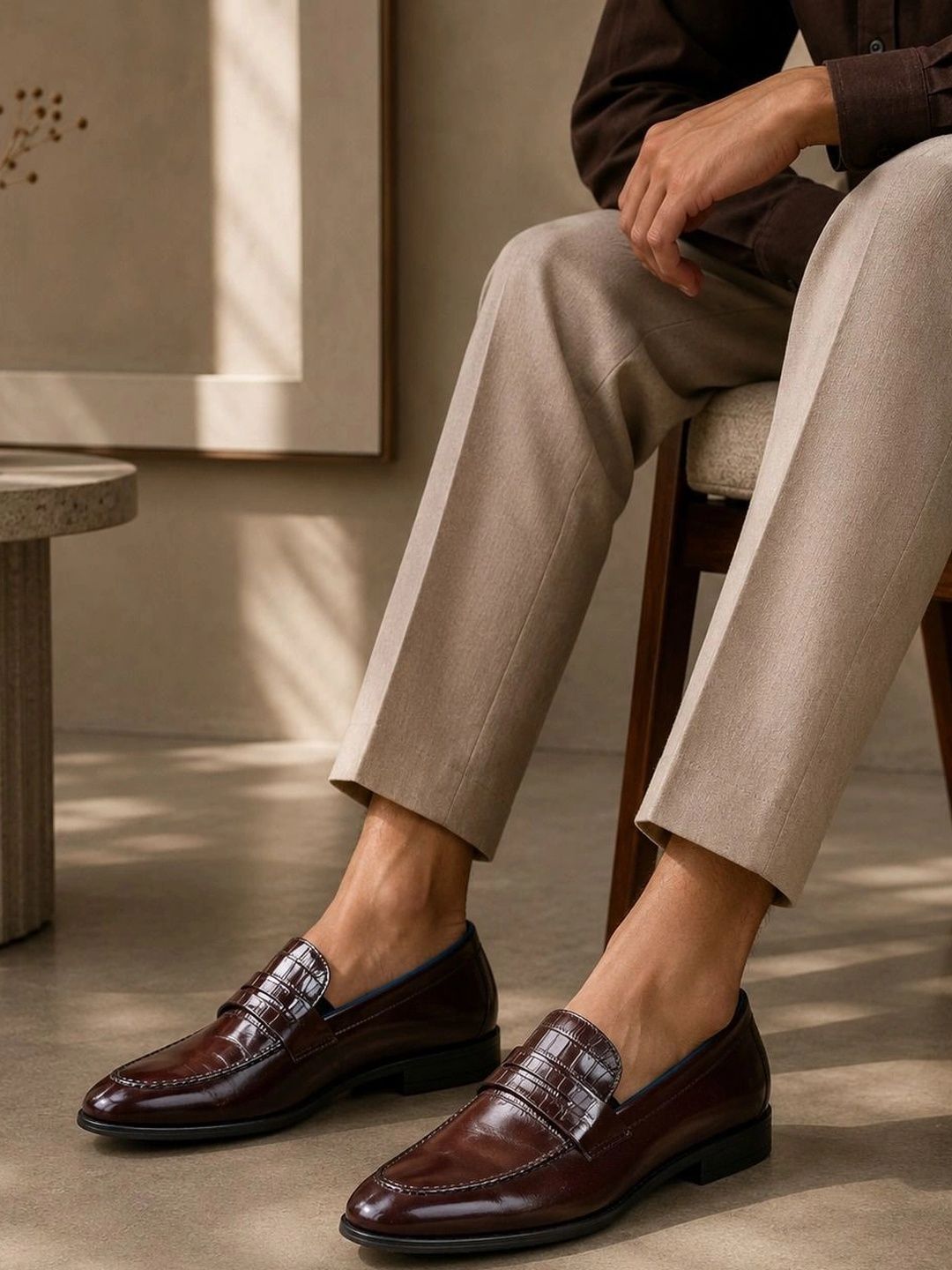 MICHAEL ANGELO Men Textured Round Toe Formal Loafers Shoes