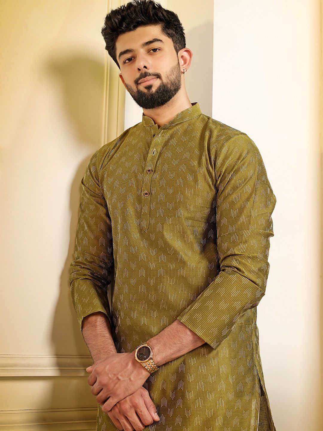 Koshin Geometric Embroidered Mandarin Collar Thread Work Straight Kurta