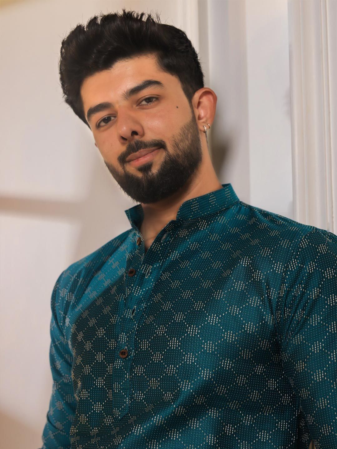 Koshin Geometric Embroidered Mandarin Collar Thread Work Straight Kurta