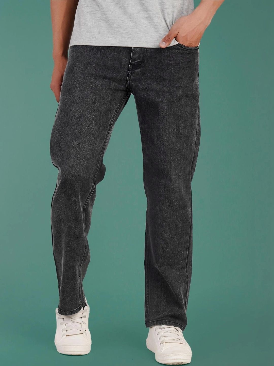 Wanted Men Straight Fit Mid-Rise Jeans