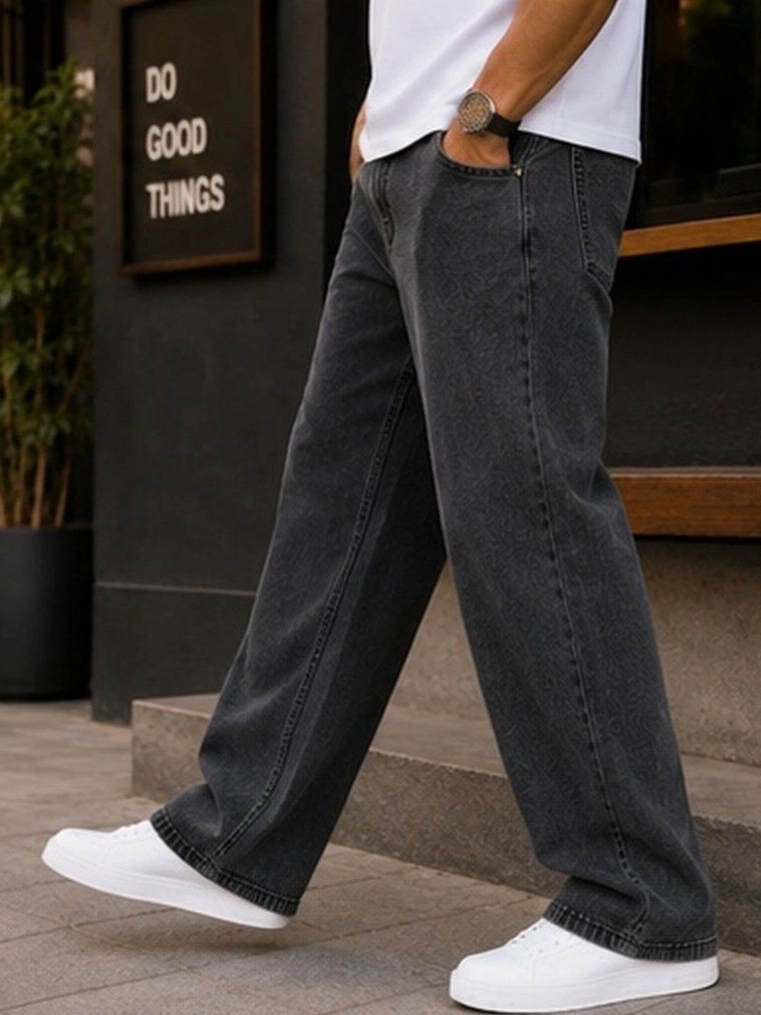 MARK VIEW Men Classic Straight Fit Mid-Rise Stretchable Jeans