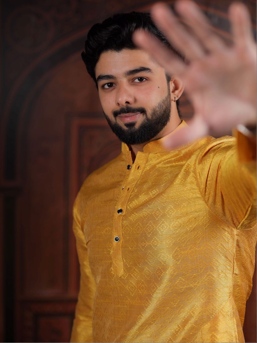 Koshin Men Ethnic Motifs Woven Design Mandarin Collar Straight Kurtas