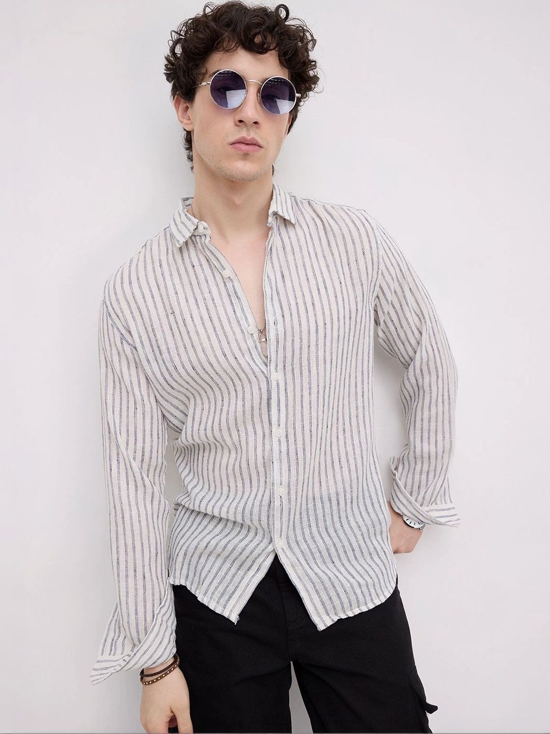 VASTRADO Men Classic Slim Fit Striped Casual Shirt