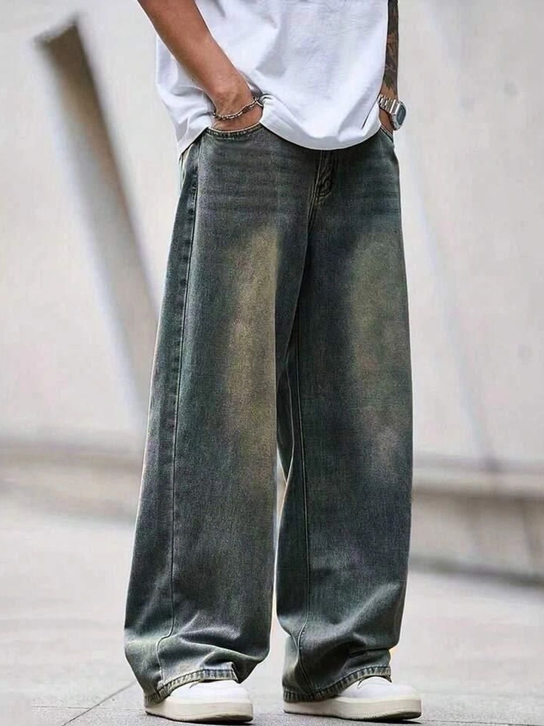 SOULNITY Men Wide Leg High-Rise Low Distress Jeans