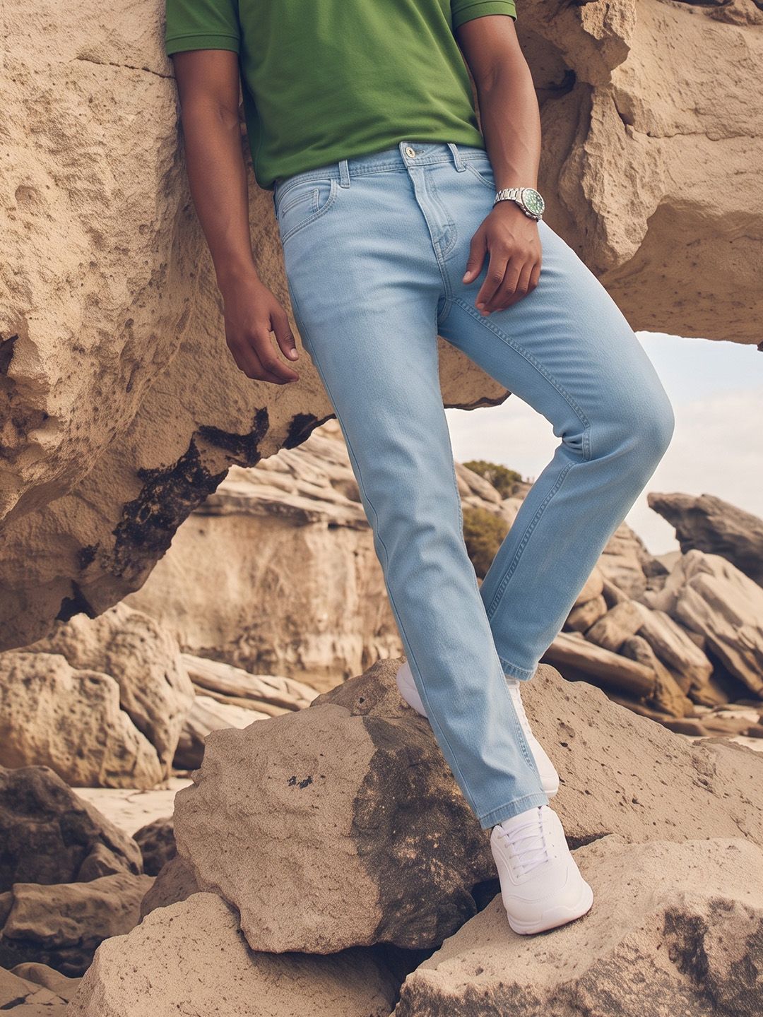 The Roadster Life Co. Men Slim Fit Light Fade Stretchable Jeans